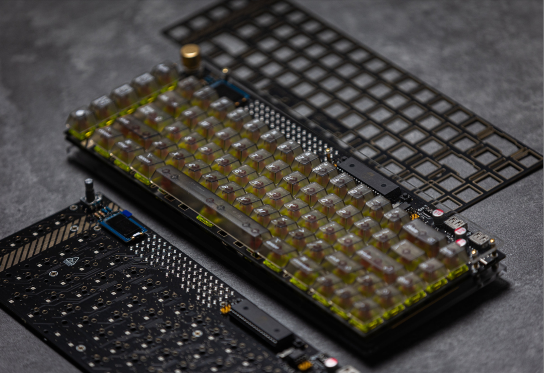 Lelelab Y2K 76 Hotswap Mechanical Keyboard Kit (Y2K - 76 KIT)