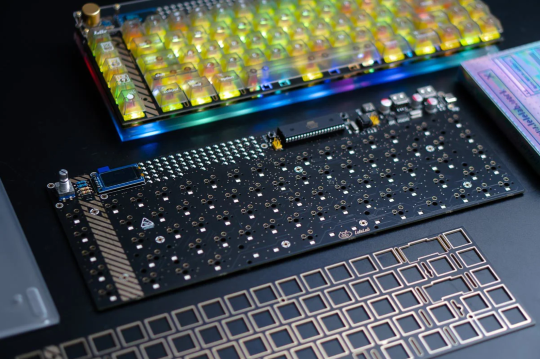 Lelelab Y2K 76 Hotswap Mechanical Keyboard Kit (Y2K - 76 KIT)